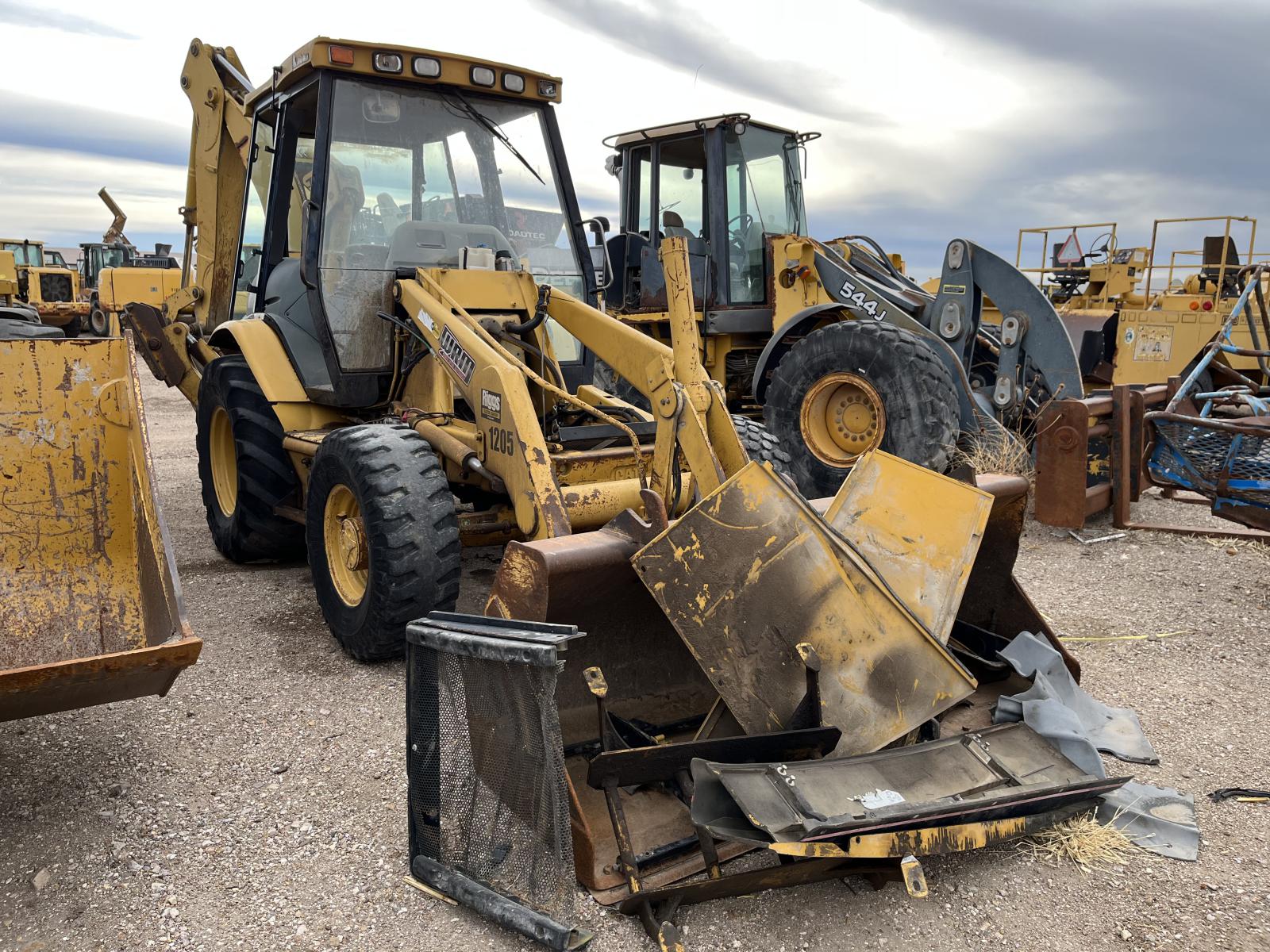 ./imagenes/INVOICE/2019/17259/RETROEXCAVADORA CATERPILLAR 416D (1).JPG